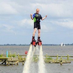 Flyboard clinic tijdens een vrijgezellenfeest