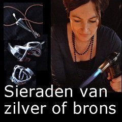 Zilveren of bronzen sieraden maken vrijgezellenfeest